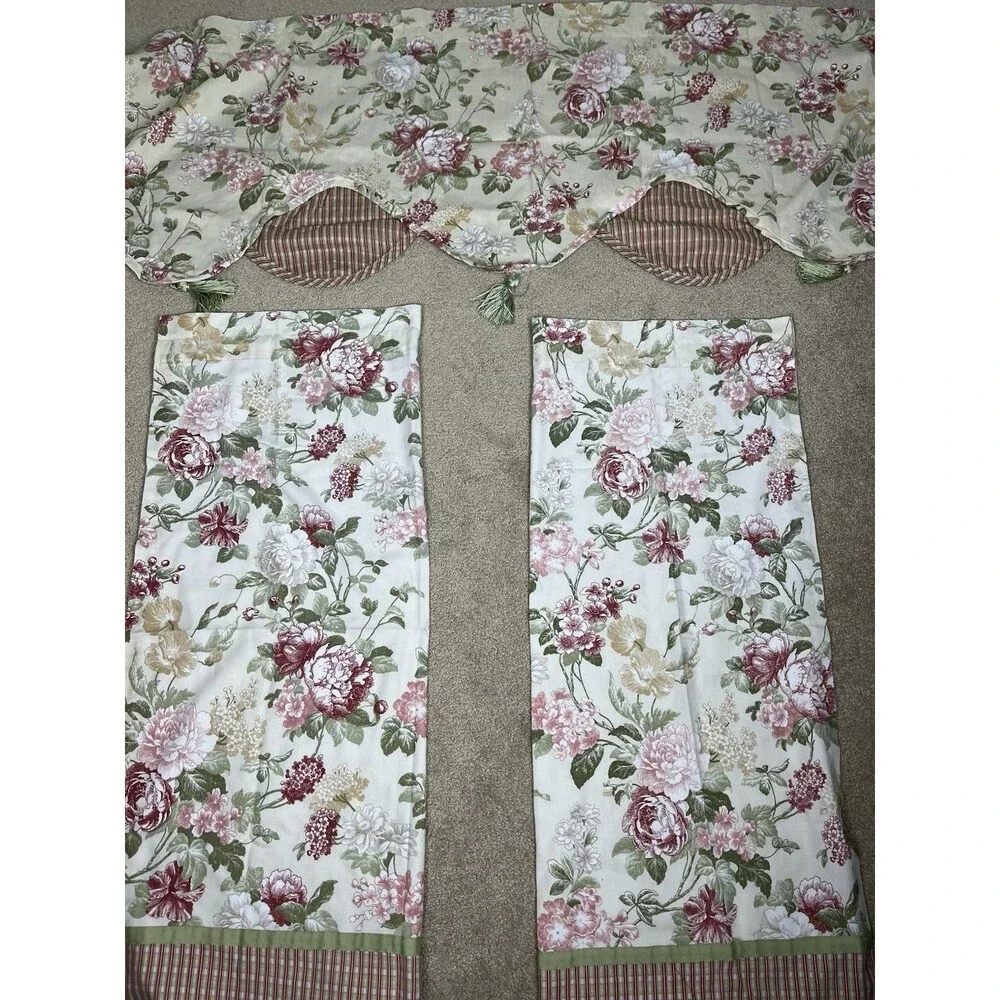 Home Trends Orchard Scarsdale Floral Rose Tassel Valance Panels Set Cottagecore